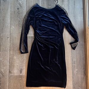 Xscape Long Sleeve Velvet Midi Dress 0096
